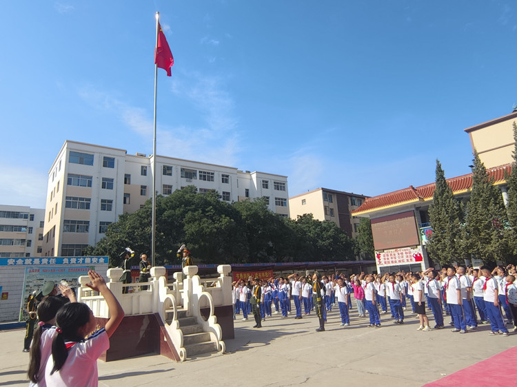 金秋揚(yáng)帆 筑夢(mèng)啟航——子弟學(xué)校2025年秋學(xué)期開(kāi)學(xué)典禮暨開(kāi)學(xué)紀(jì)實(shí)